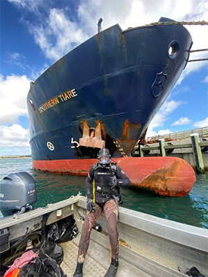 Hull check by dive team